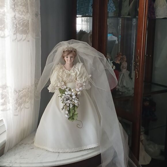 1986 Danbury Mint - Princess Diana - Picture 1 of 8
